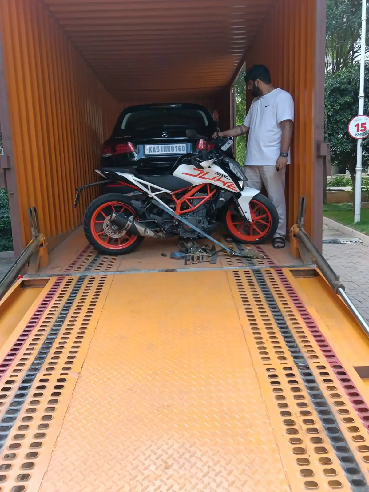 CarBikeBhejo Vehicle Transport 15